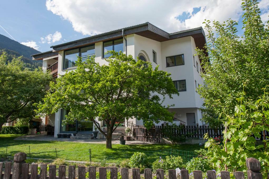 Haus Heiss Apartment Пруц Екстериор снимка